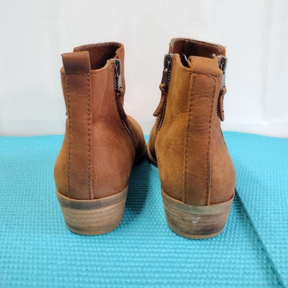 Lauren Ralph Lauren Leather boots Women's Ankle Bootie 7.5B - Picture 11 of 13